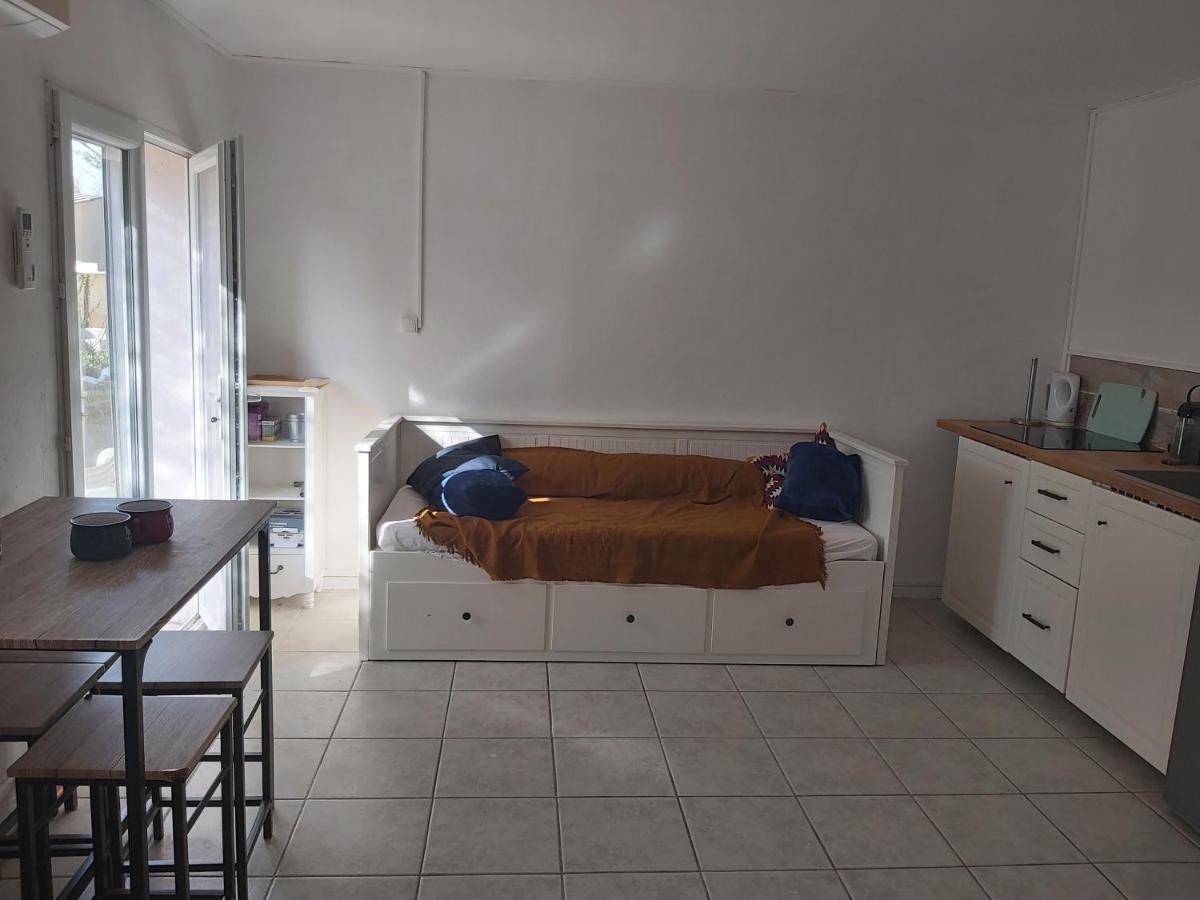 Appartement Esprit nature à Caderousse Extérieur photo